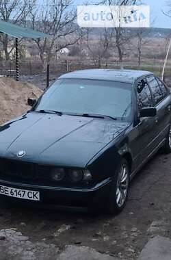 Седан BMW 5 Series 1990 в Вознесенську