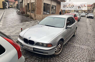 Седан BMW 5 Series 1998 в Мукачевому