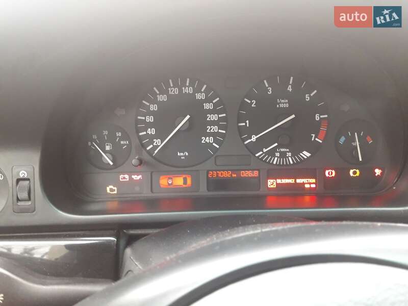 Седан BMW 5 Series 2002 в Запоріжжі