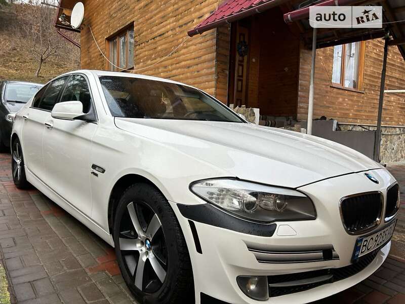 Седан BMW 5 Series 2012 в Стрые