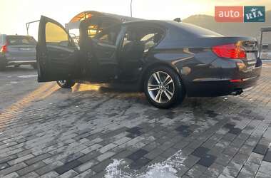 Седан BMW 5 Series 2012 в Хусте