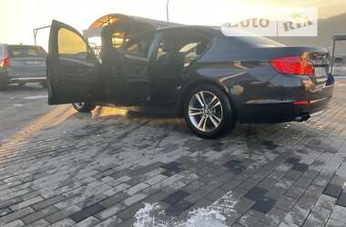 Седан BMW 5 Series 2012 в Хусте