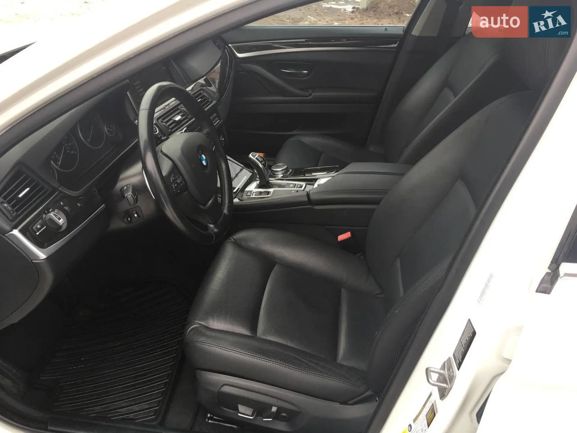 2016 BMW 5er - мініатюра 18