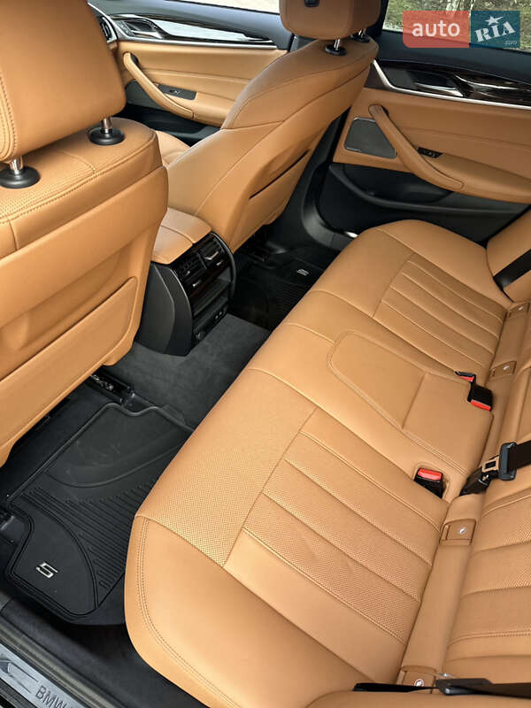 Седан BMW 5 Series 2022 в Запорожье