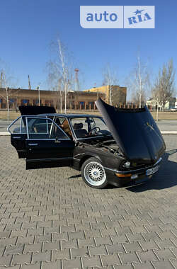 Седан BMW 5 Series 1978 в Измаиле