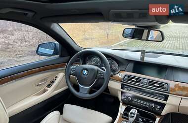 Седан BMW 5 Series 2011 в Сарнах