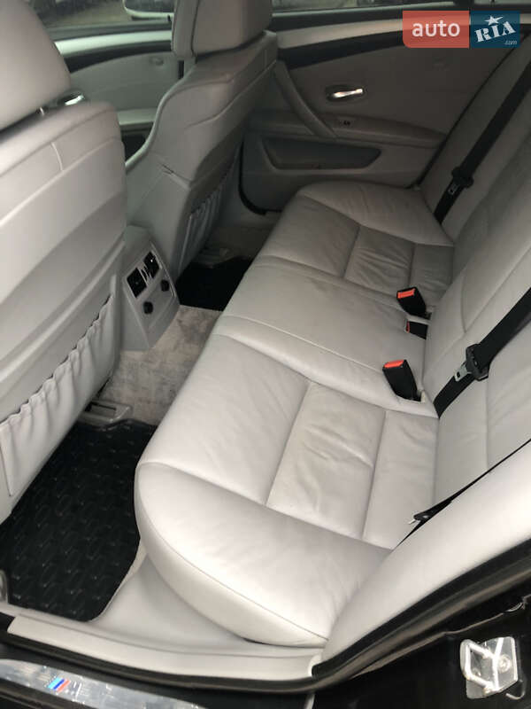 Седан BMW 5 Series 2009 в Харкові