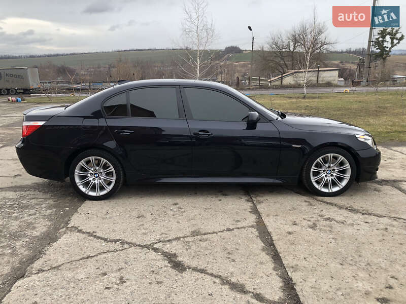 Седан BMW 5 Series 2009 в Харкові
