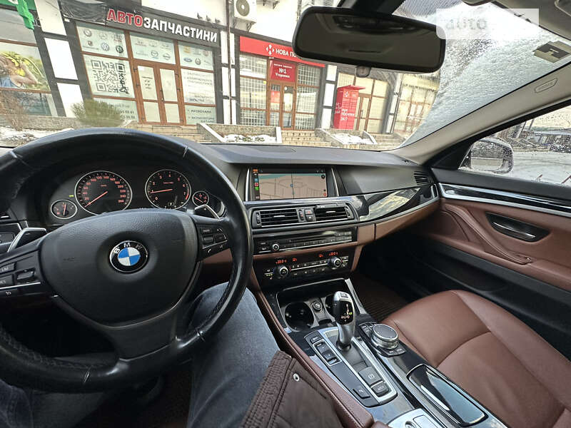 Седан BMW 5 Series 2016 в Кривом Роге