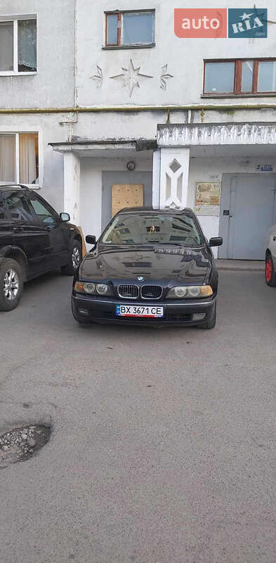 Седан BMW 5 Series 2000 в Хмельницькому