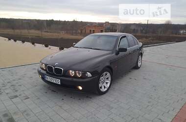 Седан BMW 5 Series 2002 в Гусятине