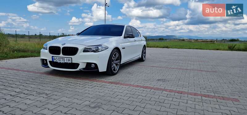 Седан BMW 5 Series 2016 в Тячеві