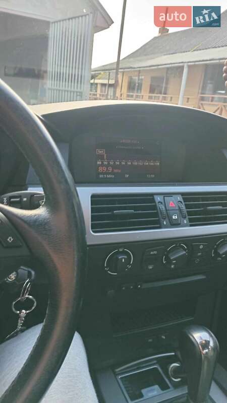 Седан BMW 5 Series 2004 в Ужгороде