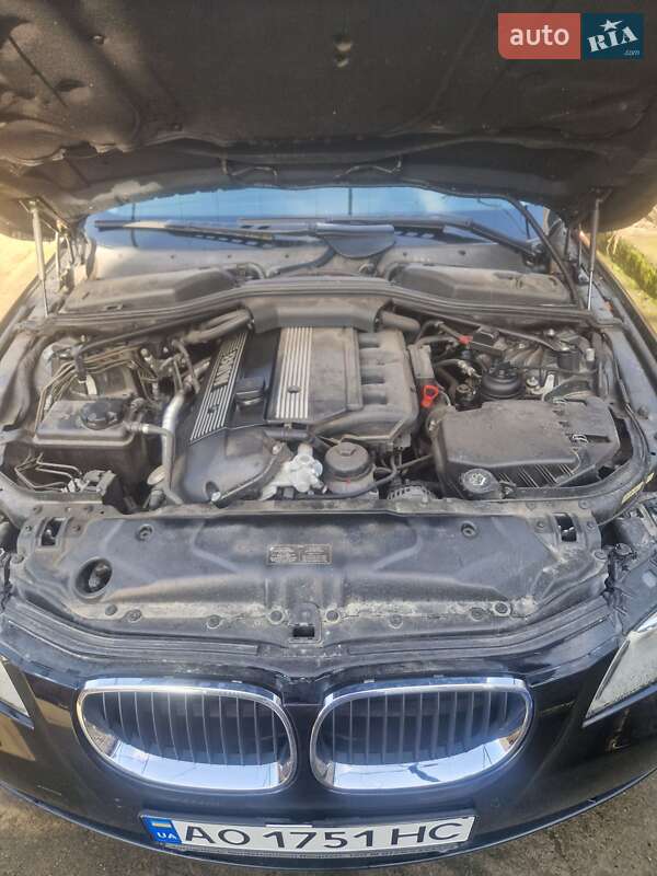 Седан BMW 5 Series 2004 в Ужгороде