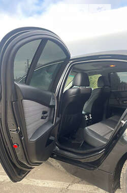 Седан BMW 5 Series 2006 в Березному