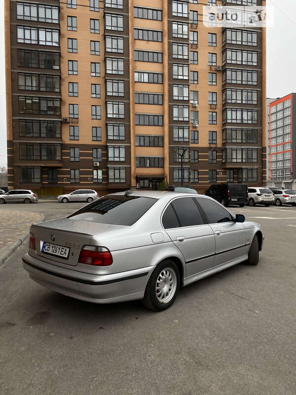 Седан BMW 5 Series 1999 в Чернигове