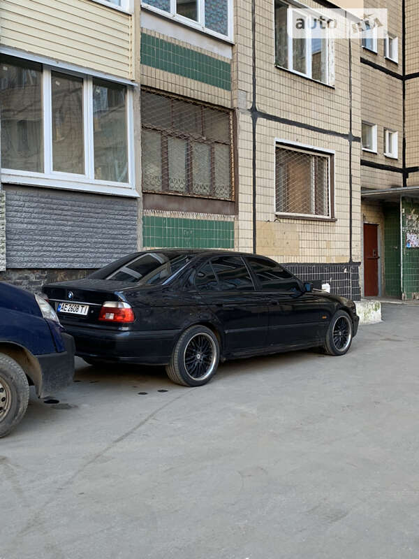 Седан BMW 5 Series 1998 в Кривому Розі