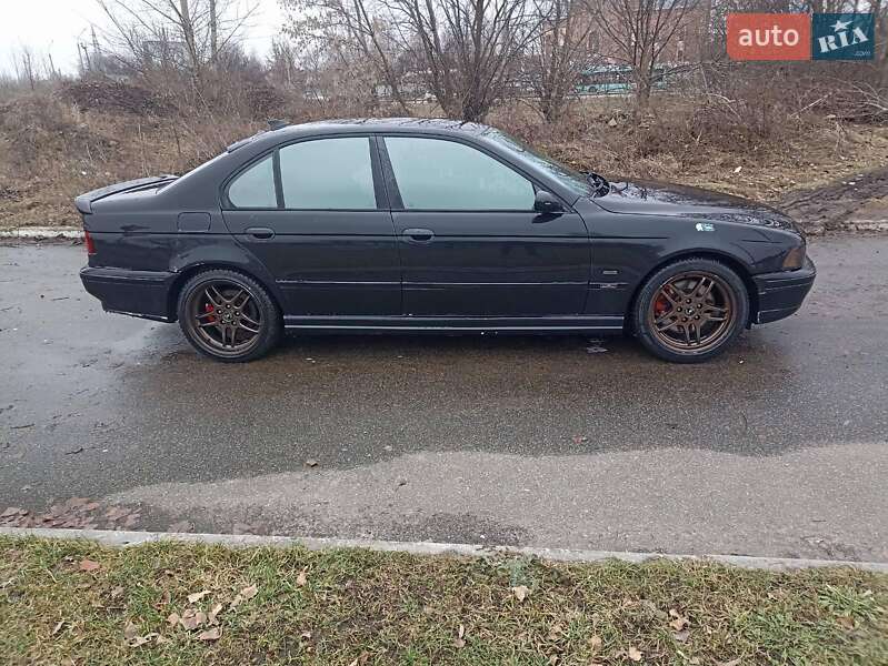 Седан BMW 5 Series 1999 в Чернігові