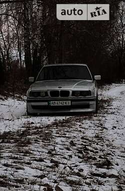 Седан BMW 5 Series 1989 в Гайсину