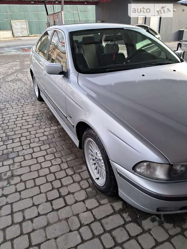 Седан BMW 5 Series 1996 в Надвірній