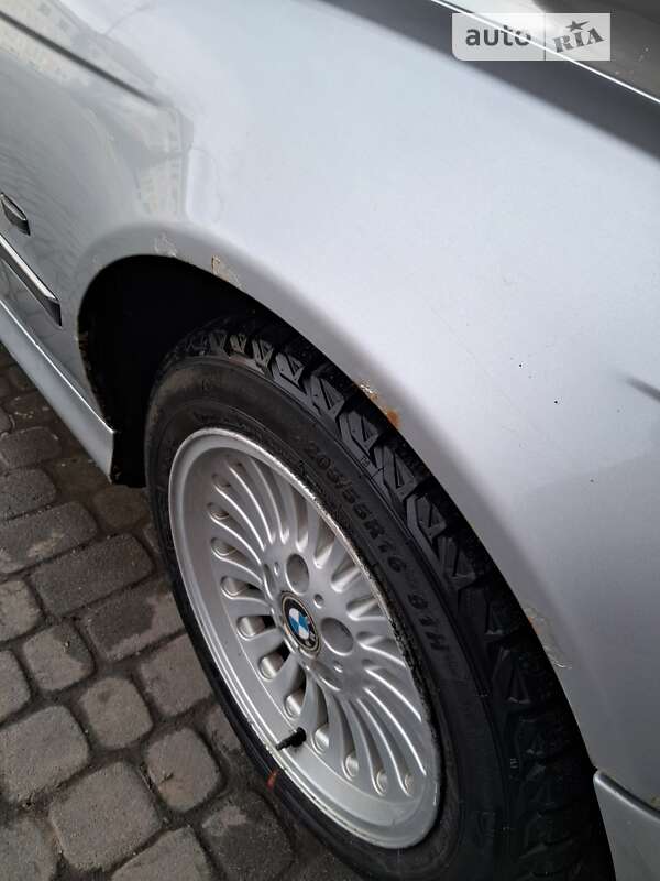 Седан BMW 5 Series 1996 в Надвірній