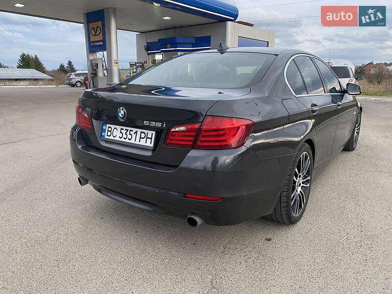 Седан BMW 5 Series 2012 в Трускавці