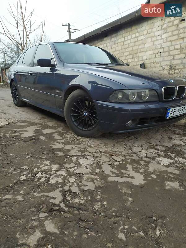 Седан BMW 5 Series 2003 в Кривому Розі