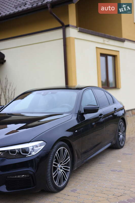Седан BMW 5 Series 2018 в Львові