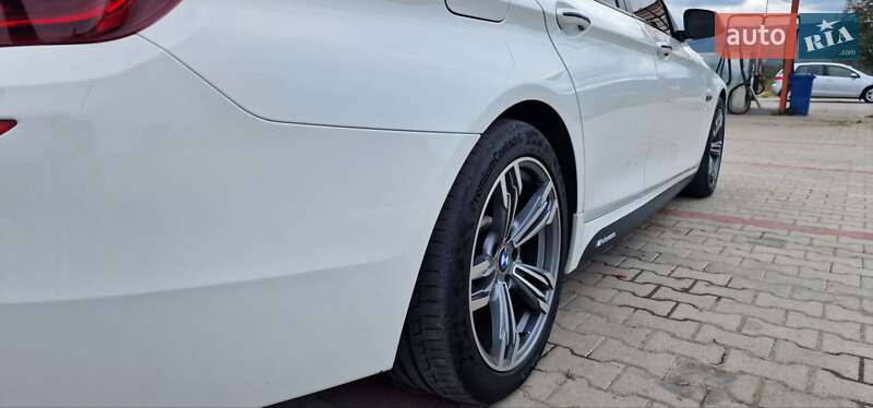 Седан BMW 5 Series 2016 в Тячеві