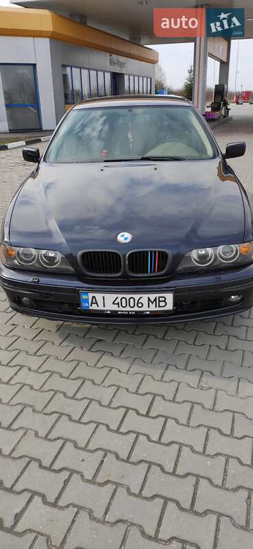 Седан BMW 5 Series 2002 в Любомлі