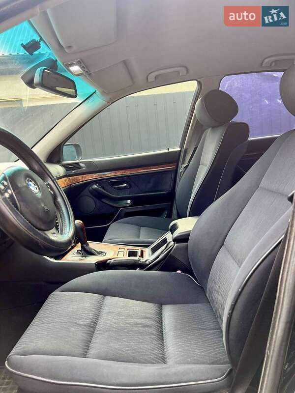 Седан BMW 5 Series 2000 в Тетиеве