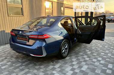 Седан BMW 5 Series 2023 в Києві
