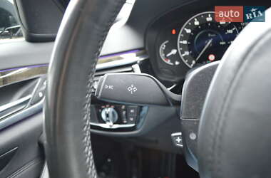 Седан BMW 5 Series 2018 в 
