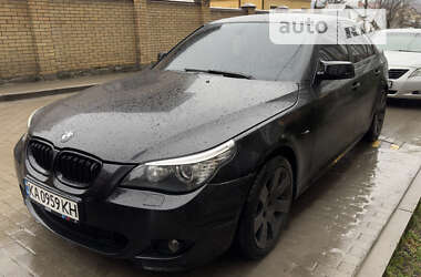 Седан BMW 5 Series 2004 в Львове