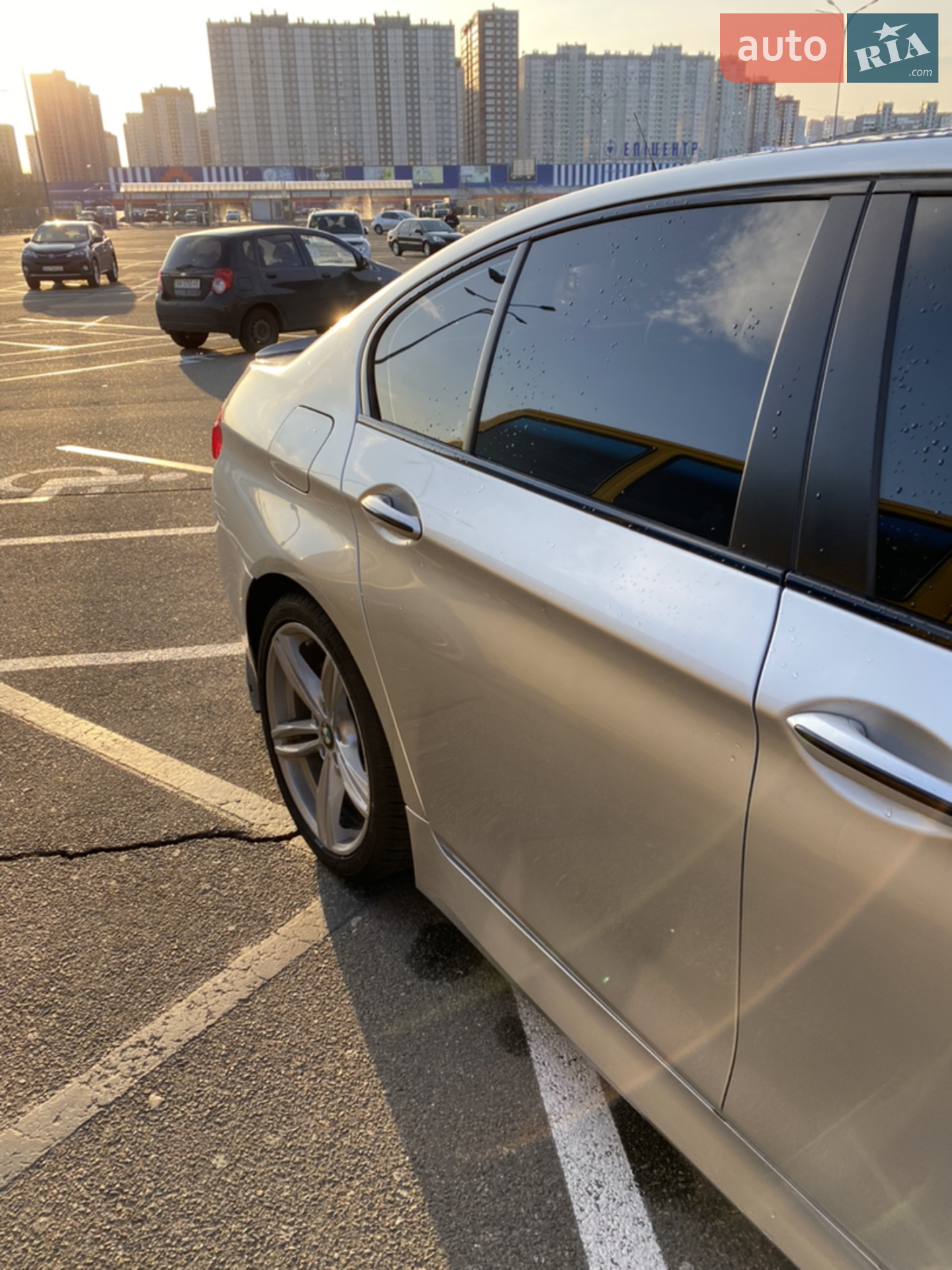 2012 BMW 5er - мініатюра 8