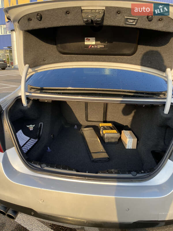 Седан BMW 5 Series 2012 в Киеве фото 13 Седан BMW 5 Series 2012 в Киеве