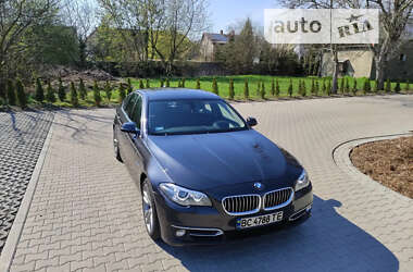 Седан BMW 5 Series 2015 в Львові