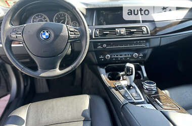 Седан BMW 5 Series 2014 в Черновцах