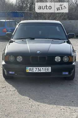 Седан BMW 5 Series 1989 в Днепре
