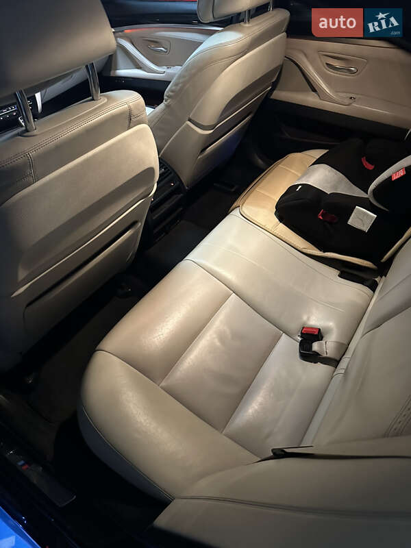 Седан BMW 5 Series 2014 в Львове