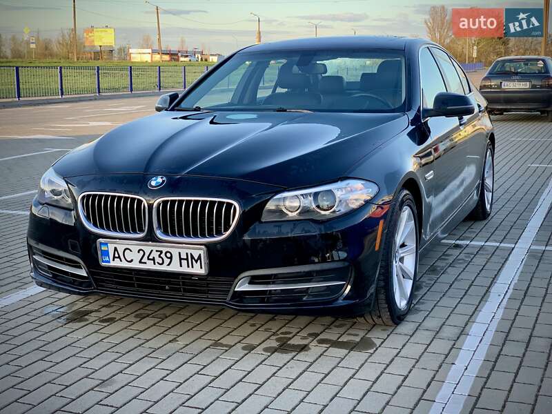 Седан BMW 5 Series 2014 в Нововолынске