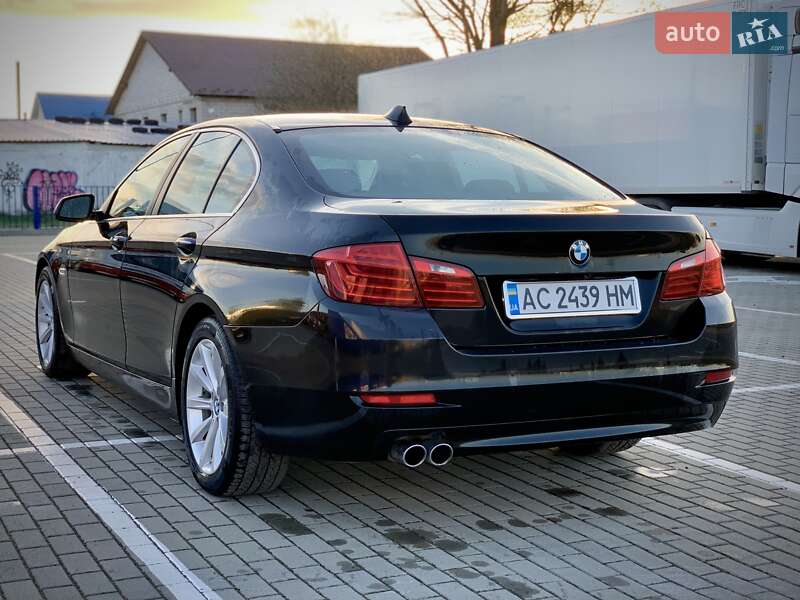 Седан BMW 5 Series 2014 в Нововолынске