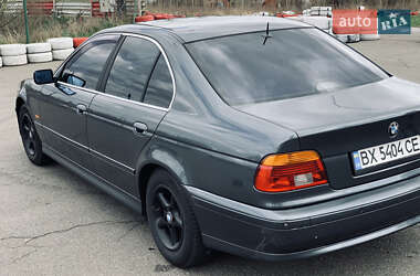 Седан BMW 5 Series 2001 в Киеве