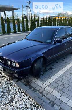 Седан BMW 5 Series 1995 в Надвірній