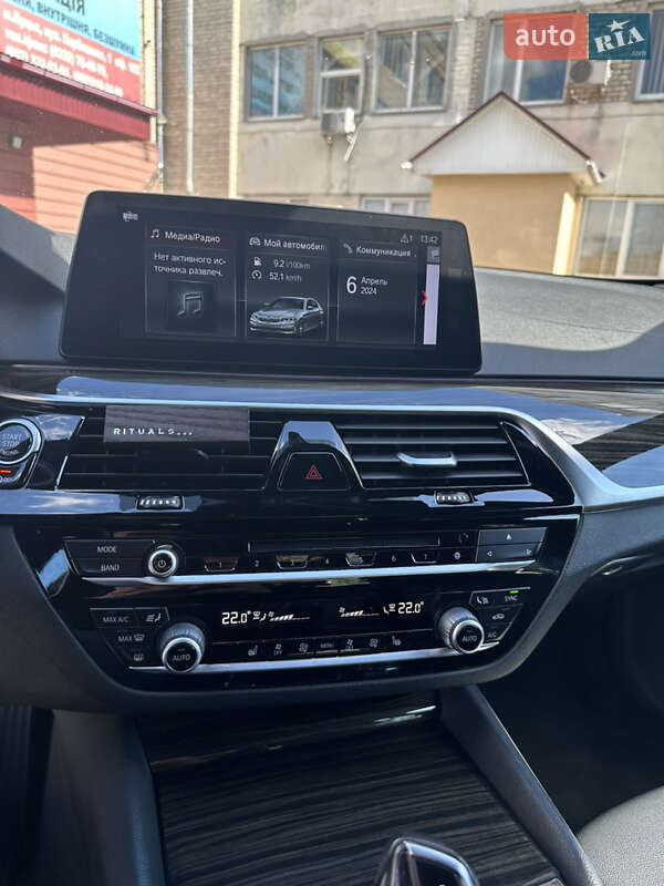 Седан BMW 5 Series 2017 в Луцке