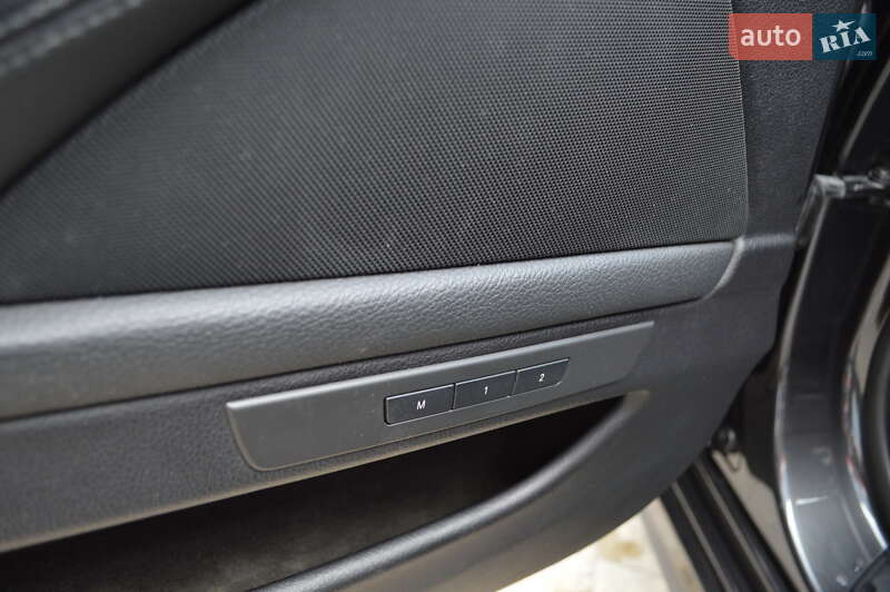 Седан BMW 5 Series 2011 в Львове