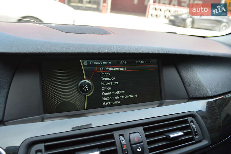 Седан BMW 5 Series 2011 в Львове
