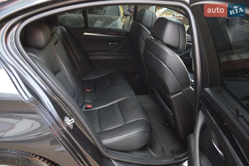 Седан BMW 5 Series 2011 в Львове
