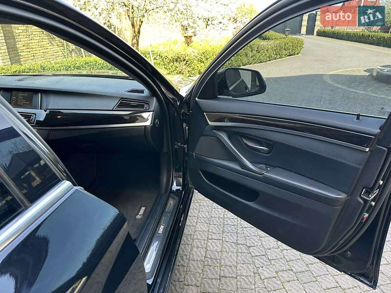 Седан BMW 5 Series 2013 в Луцке
