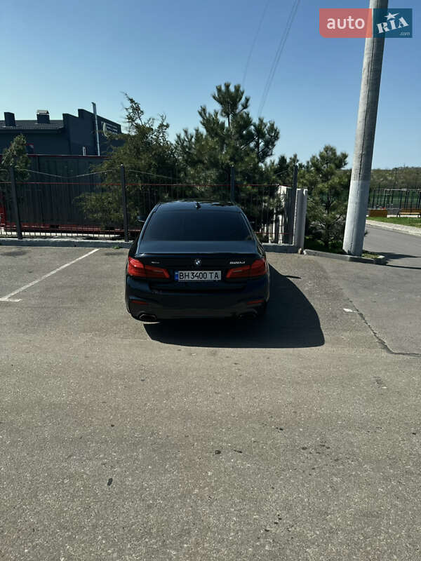 Седан BMW 5 Series 2018 в Измаиле